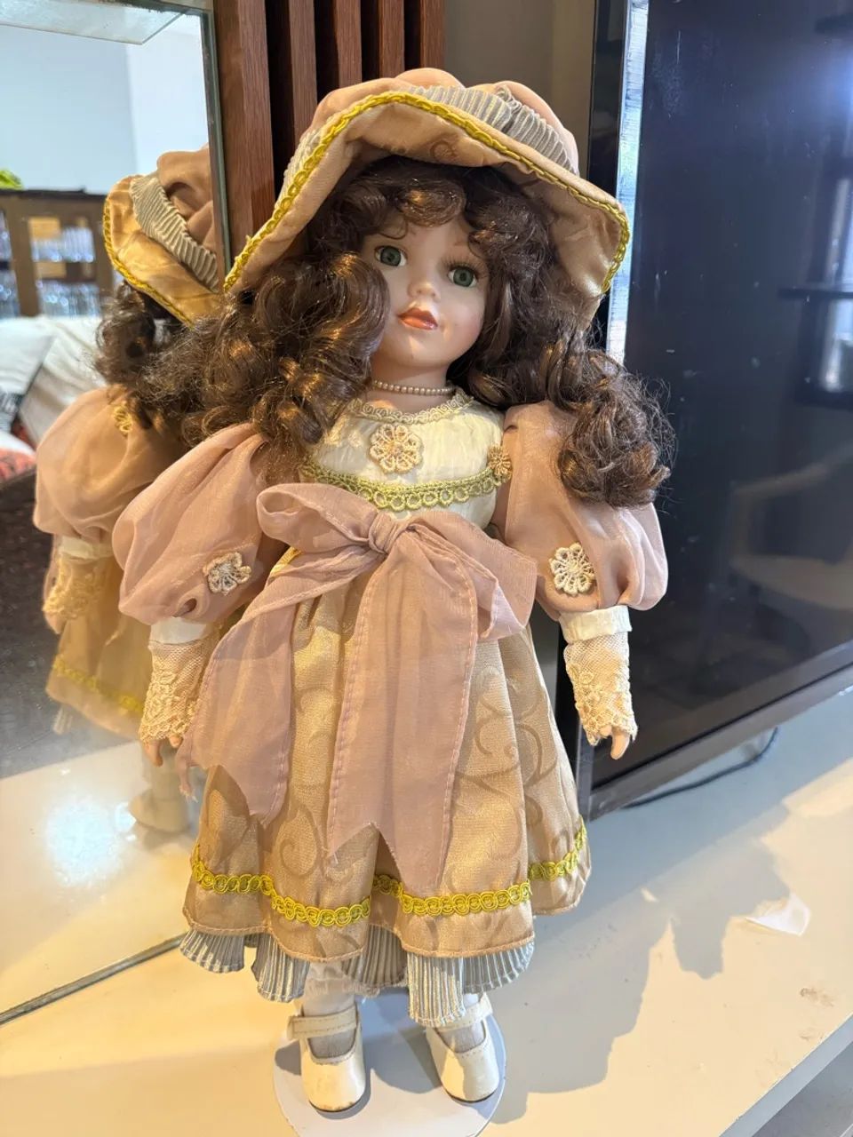Boneca de porcelana maravilhosa! - Foto 3