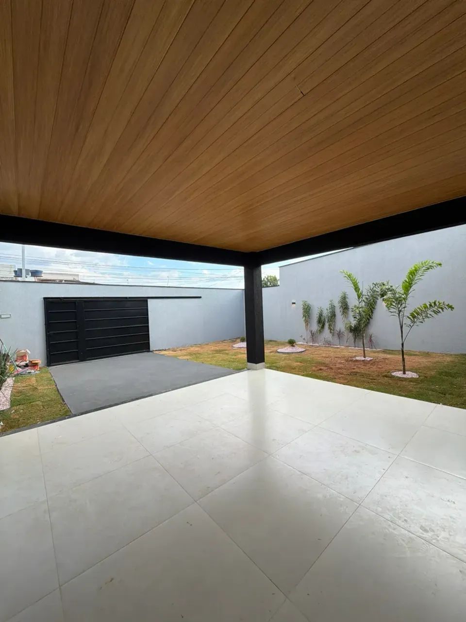 Casa 3/4 com suite - Sozinha no lote com Piscina - Foto 5