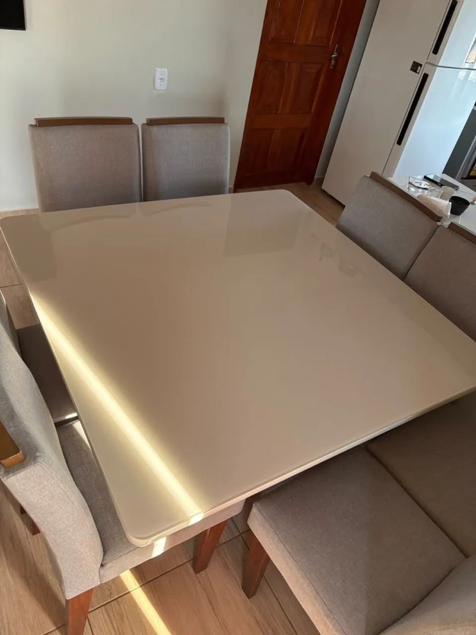 MESA DE JANTAR C/8 CADEIRAS