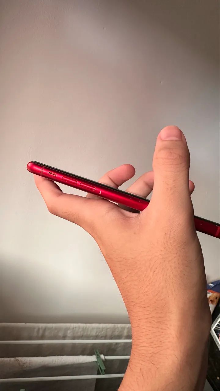 IPHONE XR RED - Foto 3
