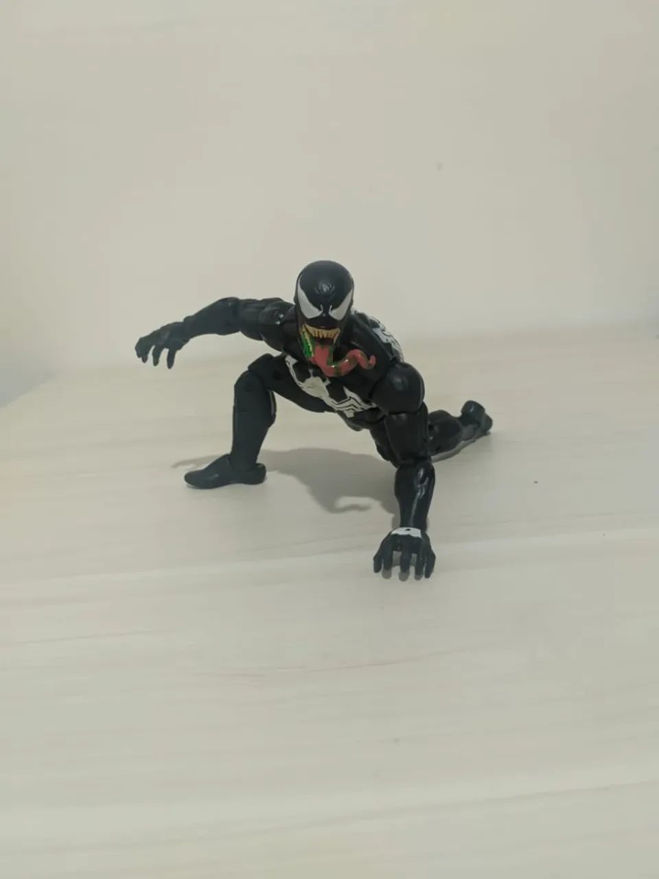 Marvel Legends - Venom - Foto 3