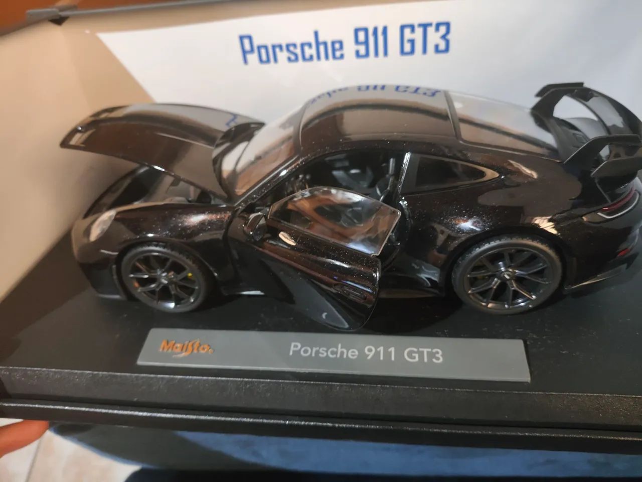Porsche 911 GT3 1/18 Maisto - Foto 4