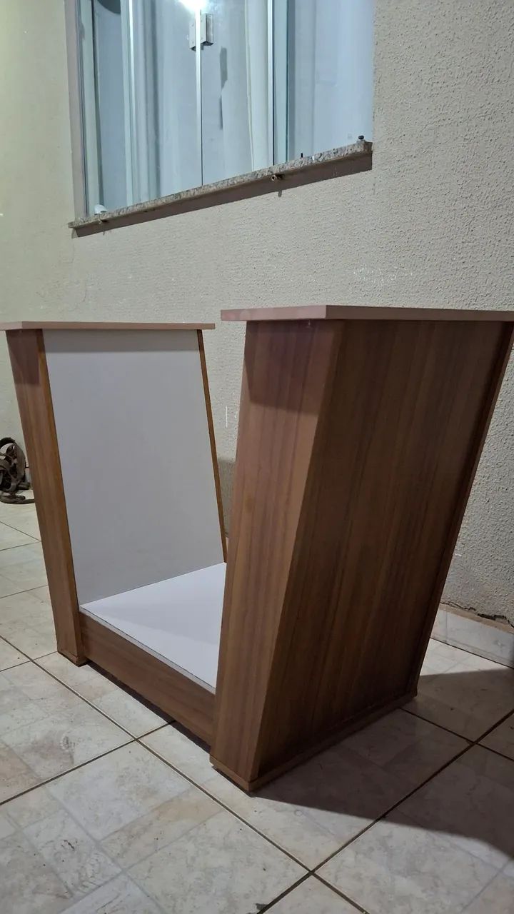 VENDO PÉ/SUPORTE DE MESA DE MDF EM EXCELENTE ESTADO  - Foto 3