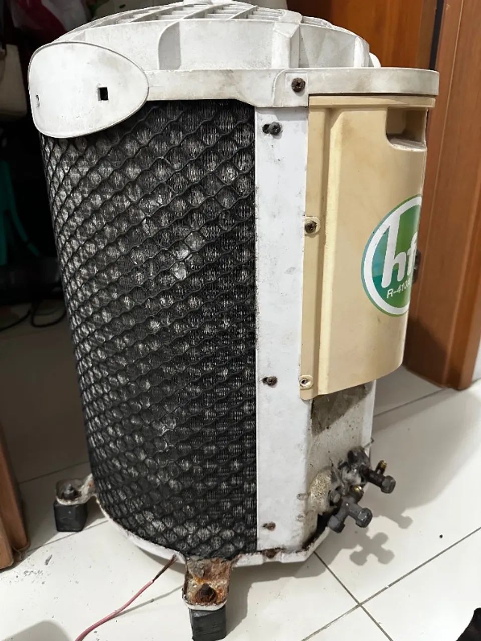 Condensadora com Defeito para retirada de peças ou conserto - Foto 2