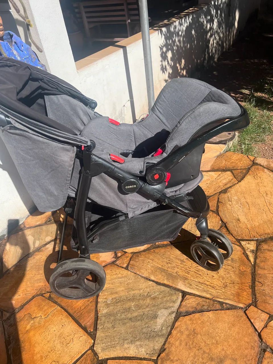 Carrinho de bebê + bebê conforto  - Foto 2