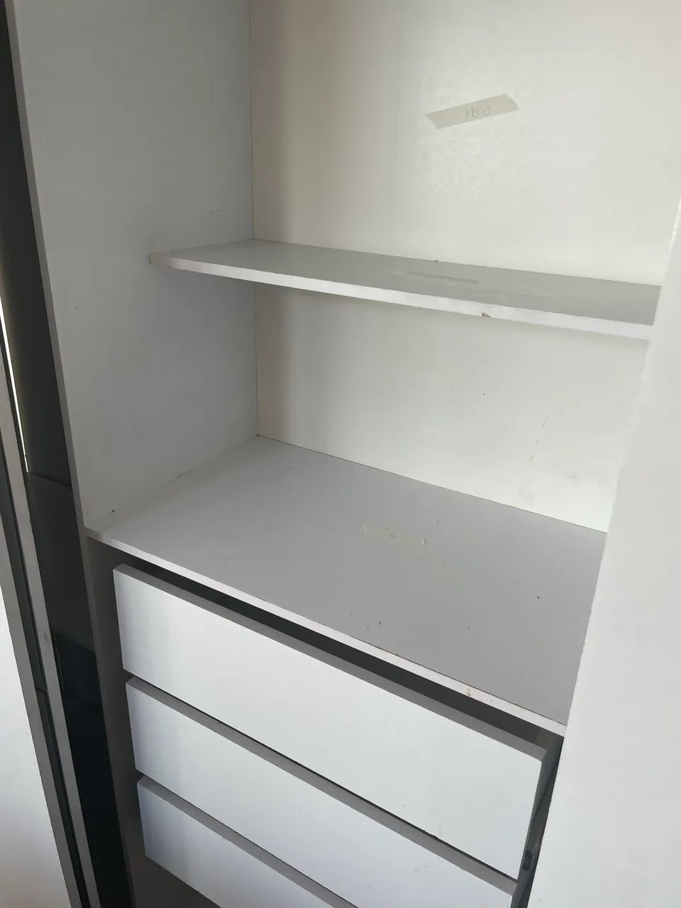 Guarda roupa de 3 portas de Correr com Espelho  - Foto 3