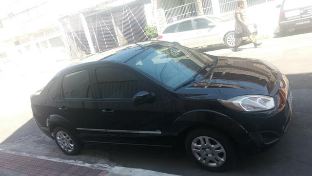 FIESTA 1.6 sedã novinho kit gás, manual e chave reserva - Foto 13