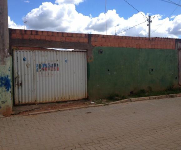 Casa 15 minutos de caminhada para estação Ceilândia centro