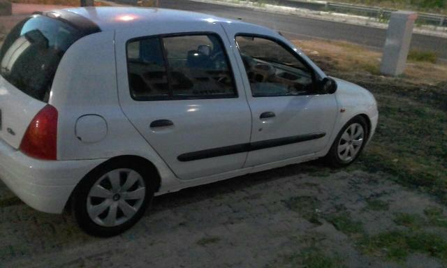 Clio top