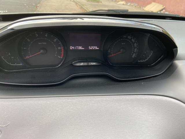 Peugeot 208 - Foto 4