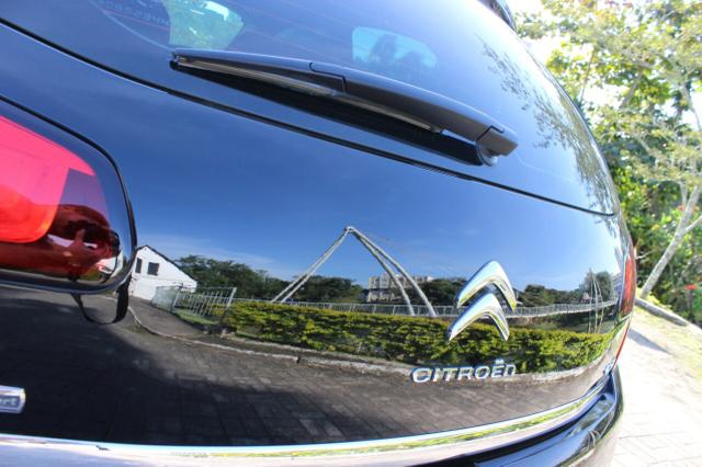 C3 1.6 exclusive Top Teto panorâmico bancos em couro ar digital manual e chave reserva!! - Foto 15