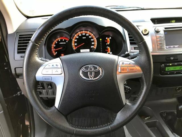 Toyota Hilux 3.0 Srv CD 4x4 Aut Diesel - Foto 8