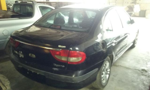 Sucata de Renault Megane RT 1.6 16v 2001 para retirada de peças - Foto 7