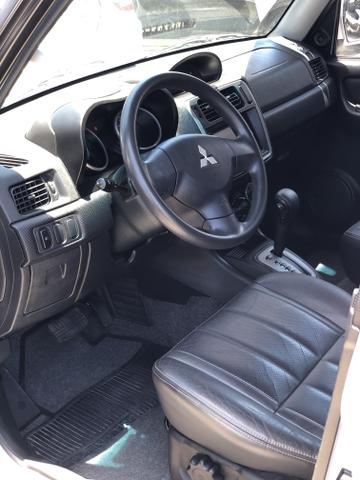 Pajero TR4 4x2 aut - Foto 6