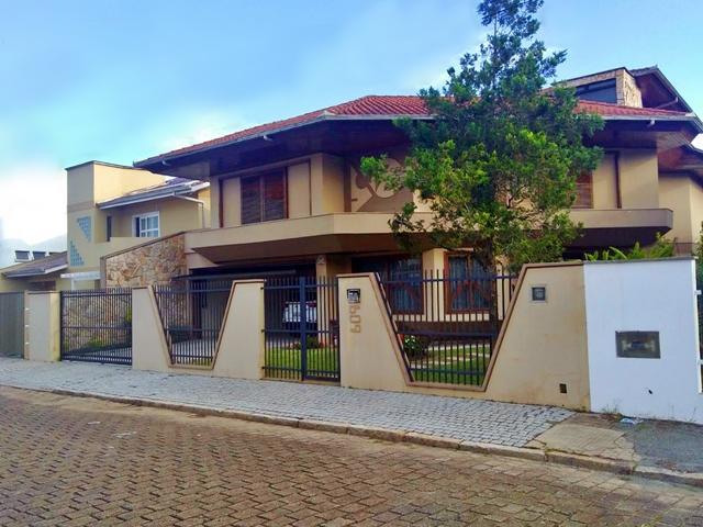 Casa à venda com 3 dormitórios em Boa vista, Joinville cod:4831
