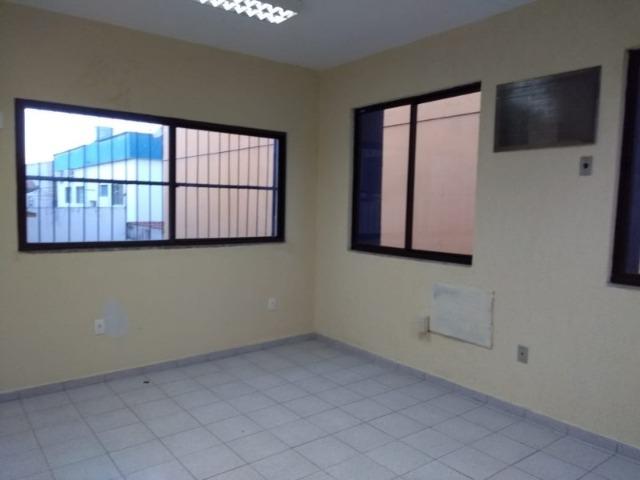 Simone Freitas Imóveis- Vende-se Galpão no Aterrado- Volta Redonda - Foto 9