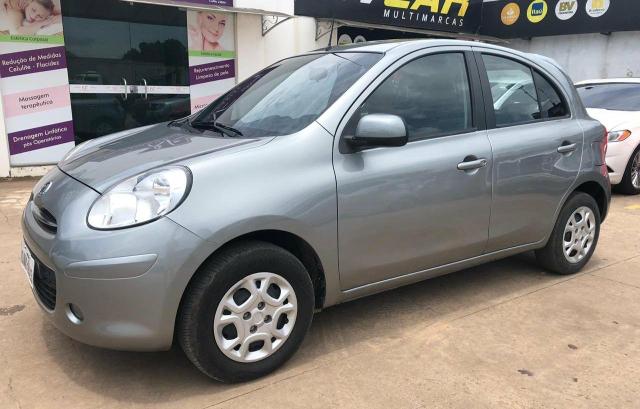 Nissan March S 1.6 Flex 2013/2014
