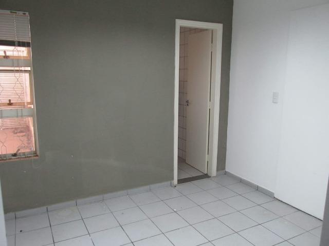 Casa Comercial - R. Sen. Souza Naves - (Próx. Av. Bandeirante - em frente Clinilab) - Foto 10