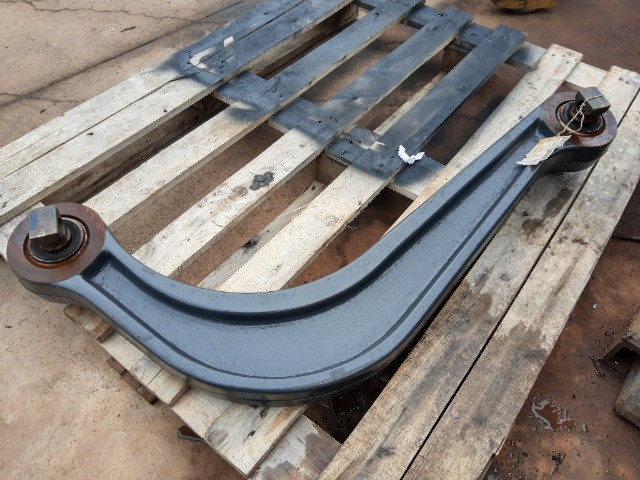 Suporte transversal aplicação Caminhão basculante articulado Volvo A25D / A30D p/n 4970171 - Foto 3