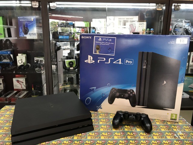 Playstation 4 Pro - Santos, São Paulo