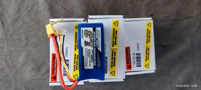 Bateria Lipo Turnigy 1300 3S