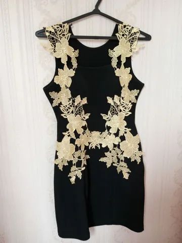 Vestido tubinho preto com renda  - Foto 2