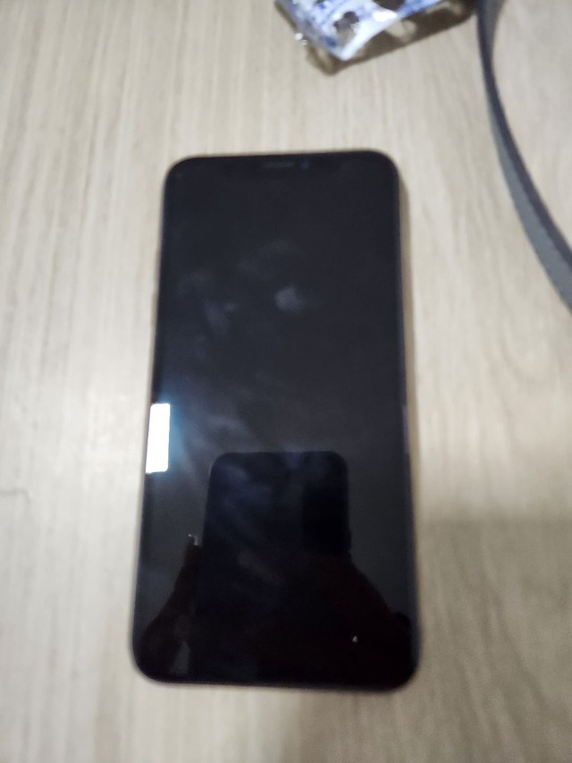 Vendo i phone Xs LCD queimada 