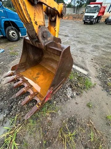 Escavadeira JCB JS200 LC 2015 20 Toneladas  - Foto 5