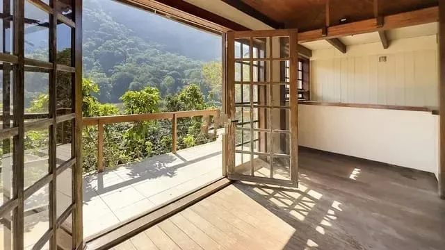 CASA NA JOATINGA, OPORTUNIDADE! ACEITA PERMUTA
