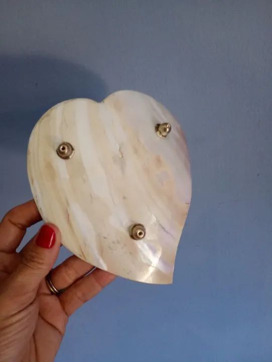 Porta-joias em formato de coração - concha natural e metal com banho de prata  - Foto 5