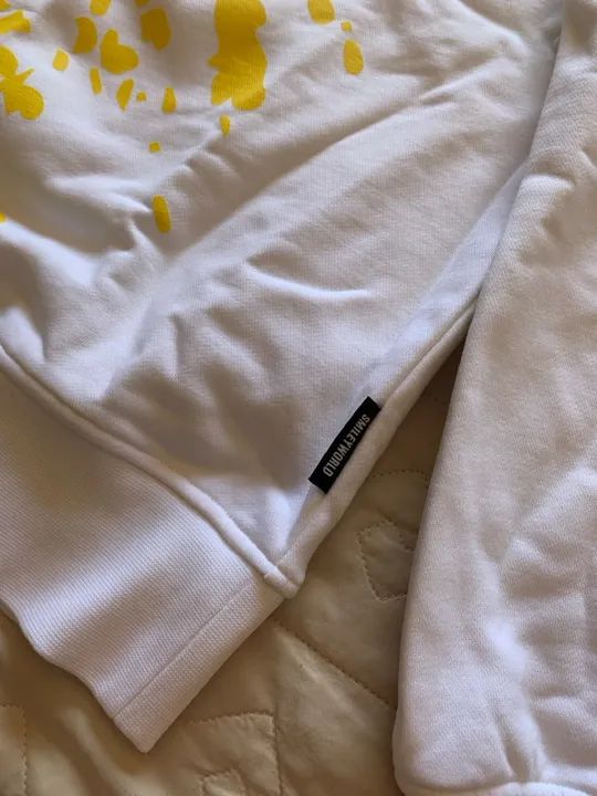Blusa moletom branca Karl Lagerfeld com estampa amarela  - Foto 4