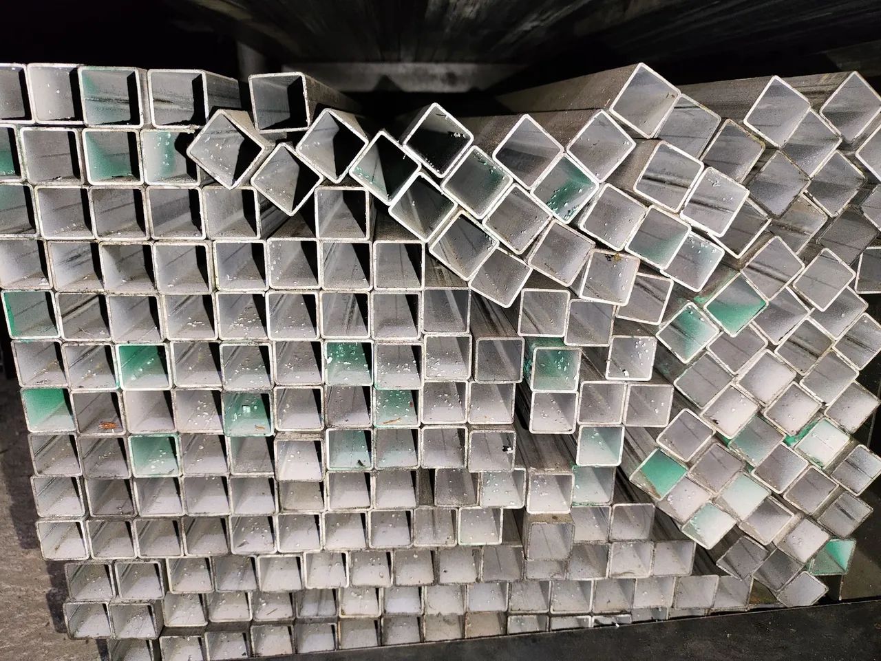 METALON 20 X 20 X 1,00 - GALVANIZADO GA