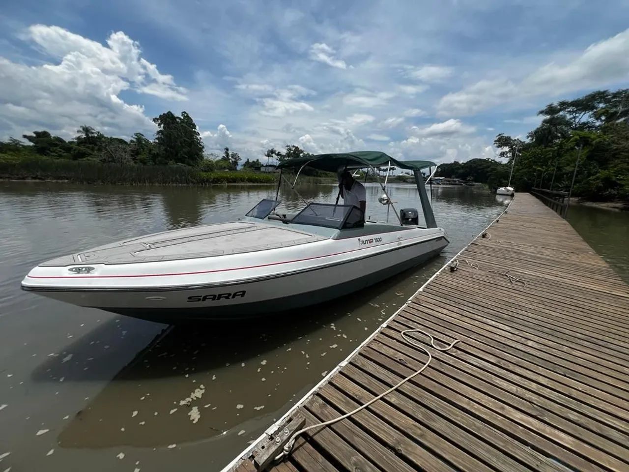 Lancha 24 pés cota 25% pagamento em 5x