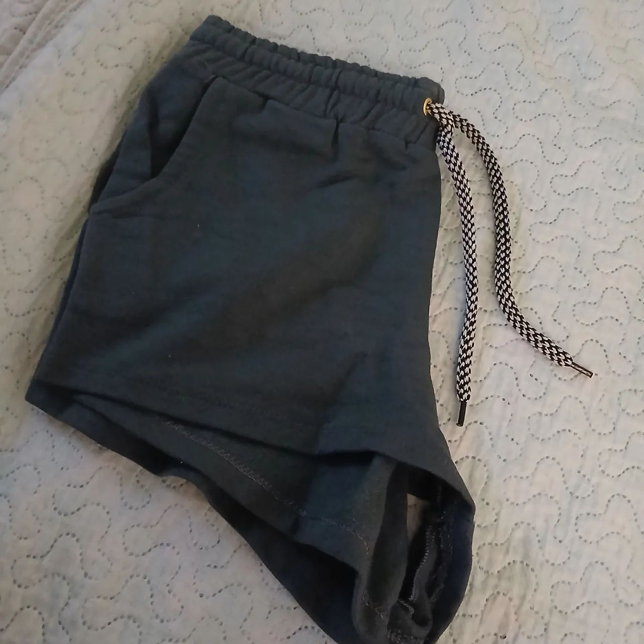 Short de Moletom Feminino - cinza - Tamanho G - Foto 3