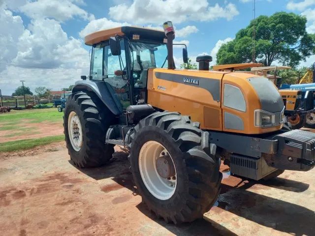 Trator Valtra BH 180 - Ano 2010, 12.700h, Original, Ótimo Estado