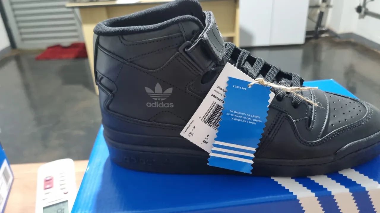 Tênis Adidas Forum Branco e preto - Foto 2