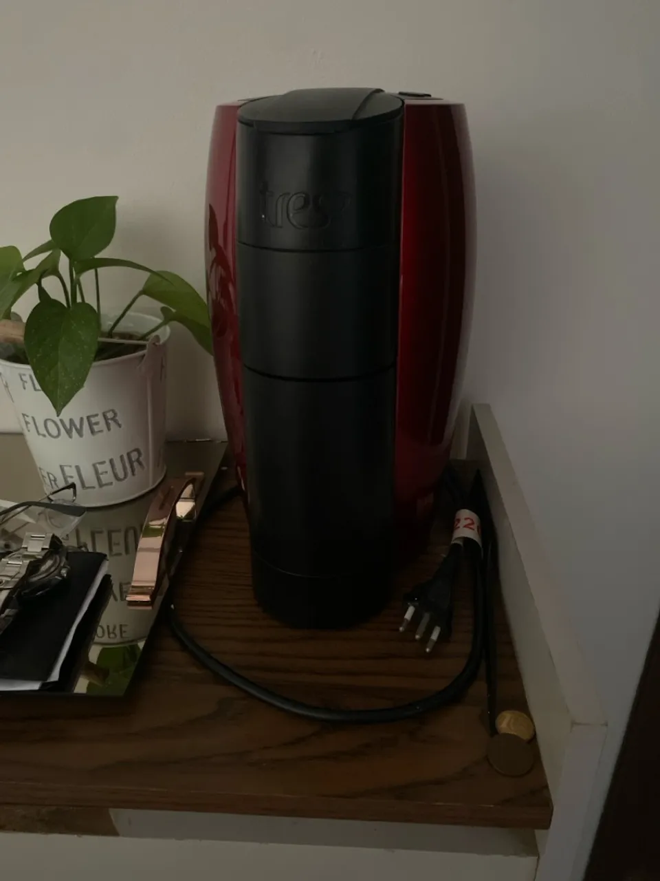 Cafeteira 3 Corações Tres - Vermelha e preta
