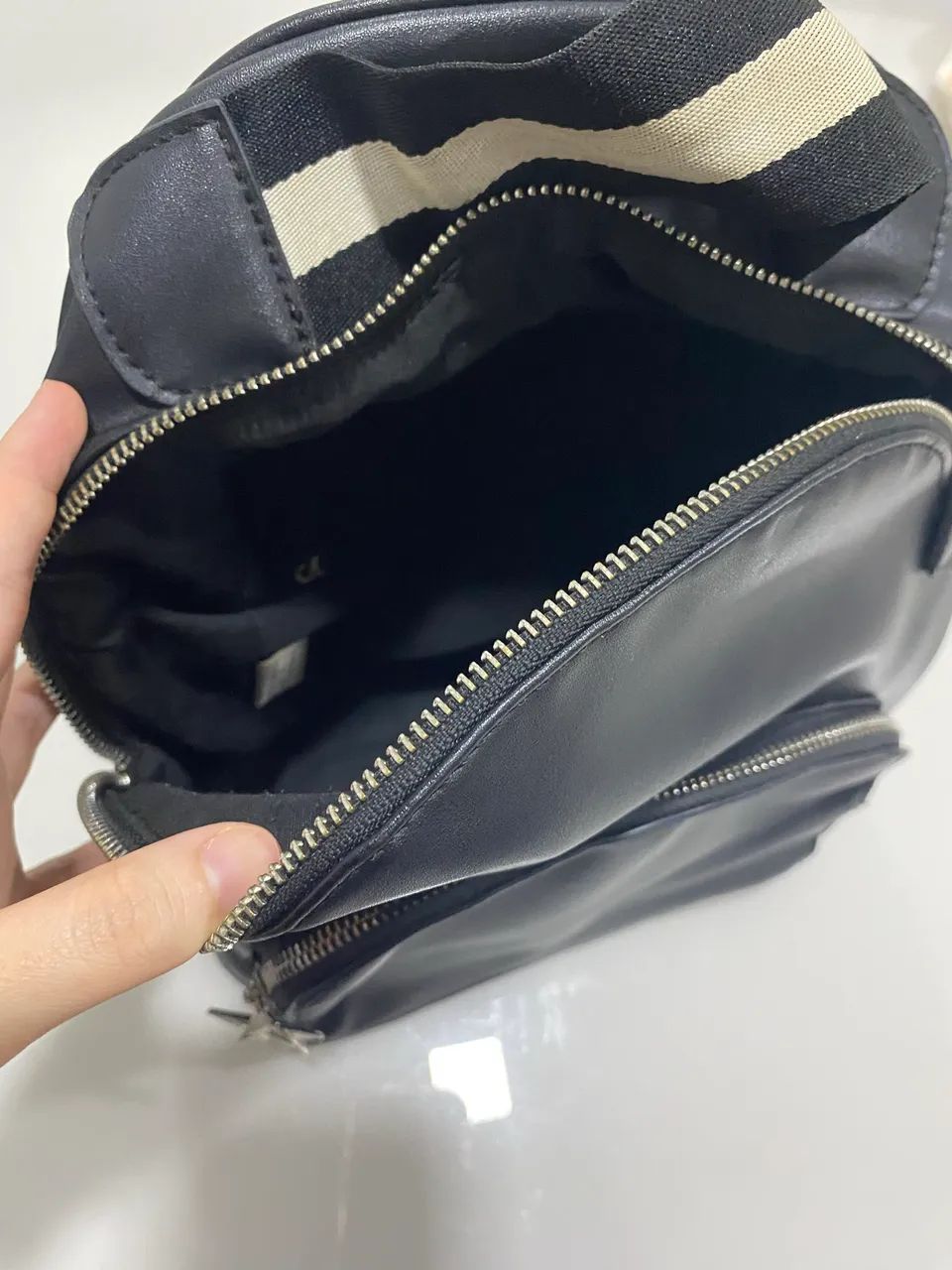 Bolsa preta pequena 64520817434497122