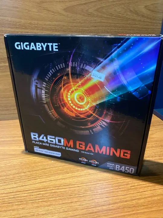 Placa-Mãe Gigabyte B450M Gaming NOVA!