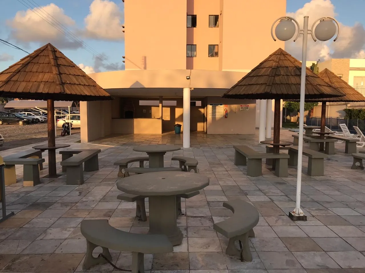 Apartamento 2 quartos sendo um suíte 