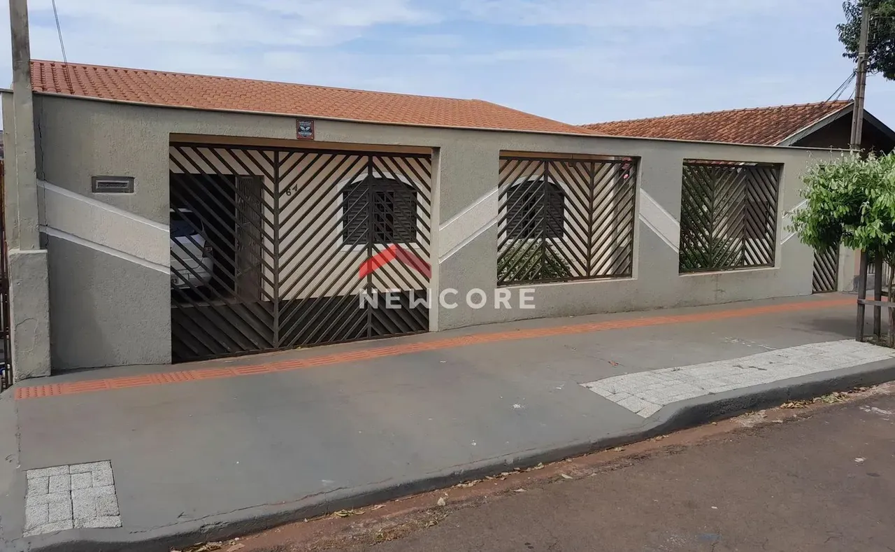 Casa em Rua Juiz Acyr Quadros - Vila Rica - Londrina/PR