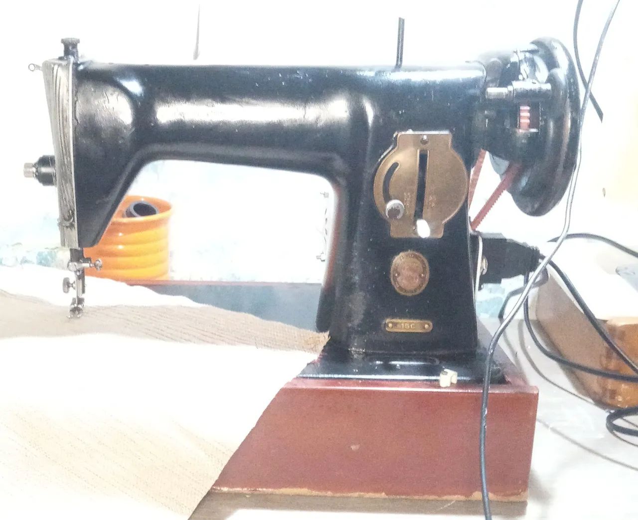 Máquina de costura  - Foto 2