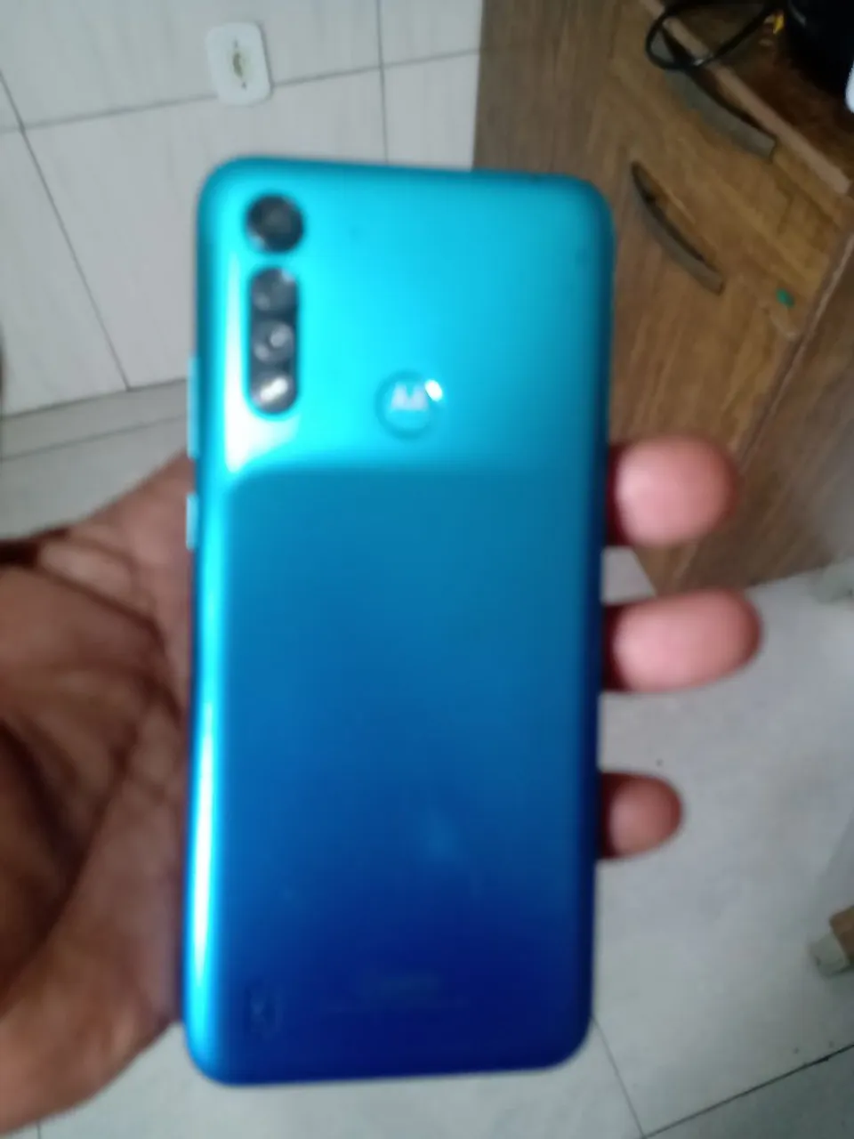 Vendo telefone Motorola g8paawer