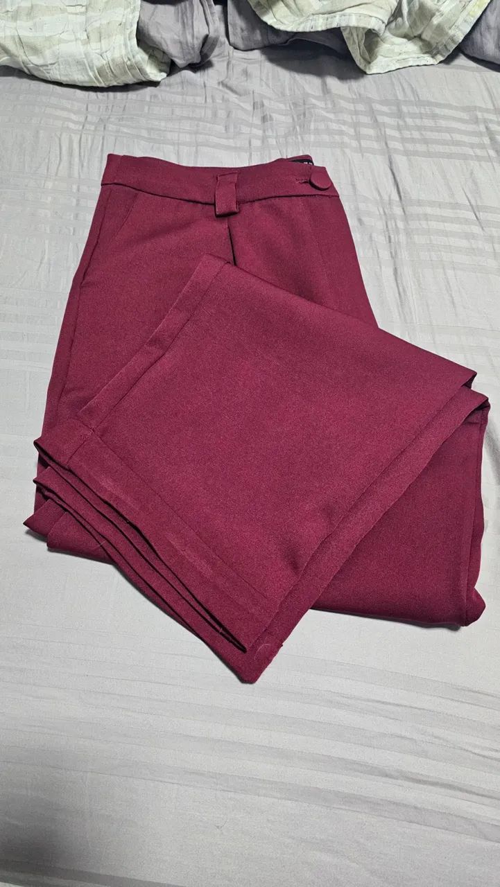 Calça alfaiataria bordô/vinho AMARO
