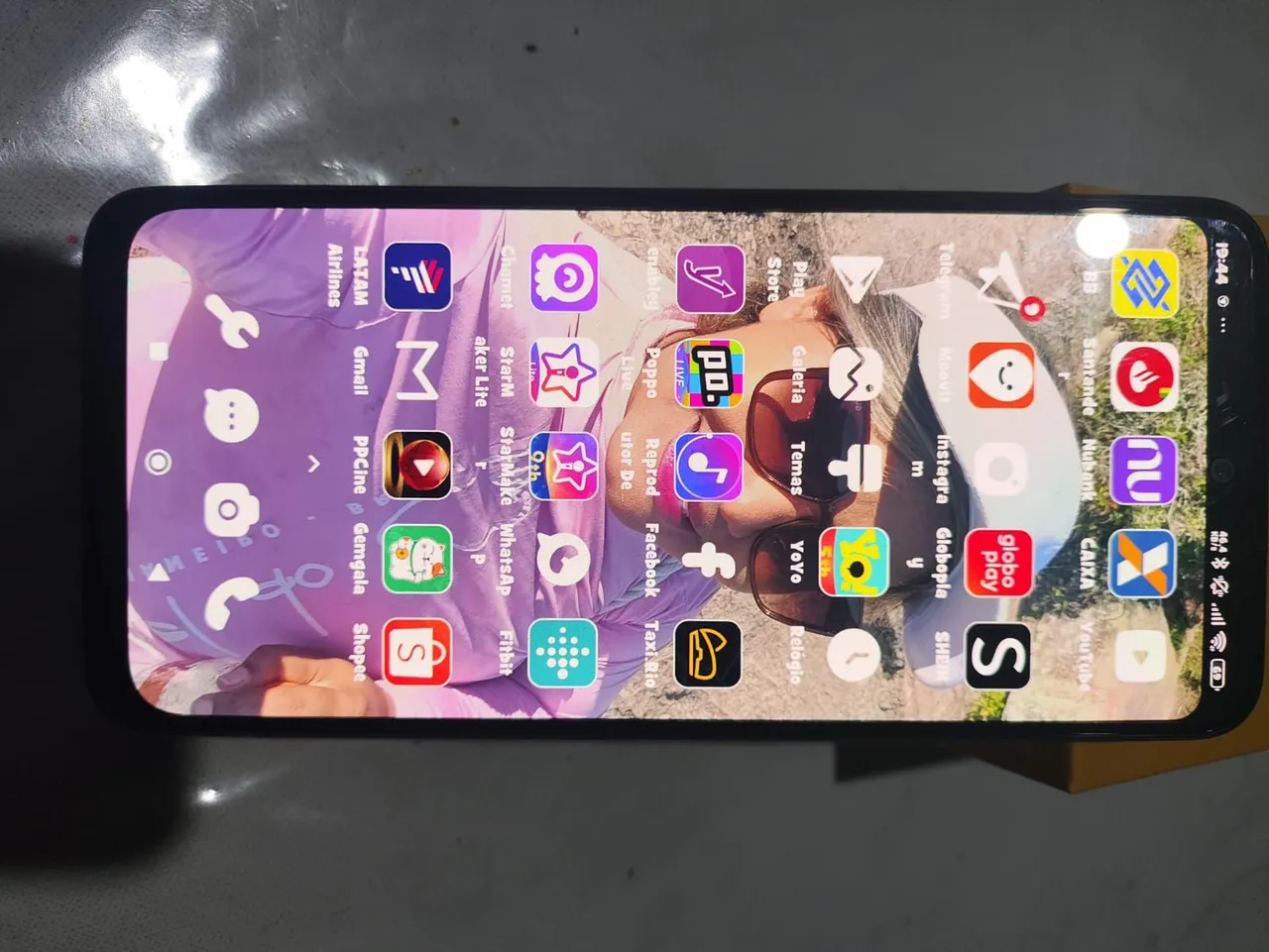Celular usando