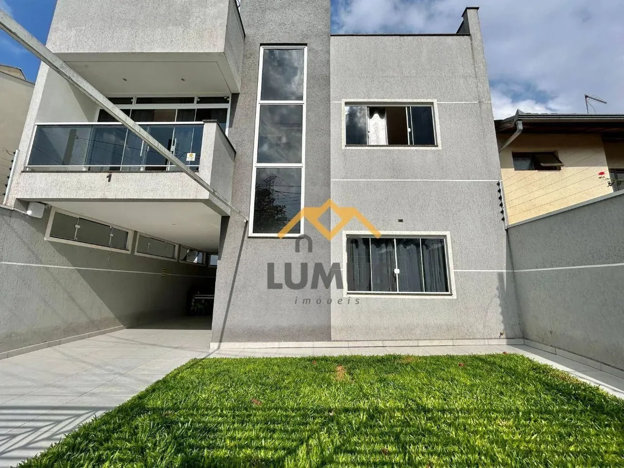 Sobrado com 3 dormitórios à venda, 175 m² por R$ 679.900,00 - Campo Comprido - Curitiba/PR