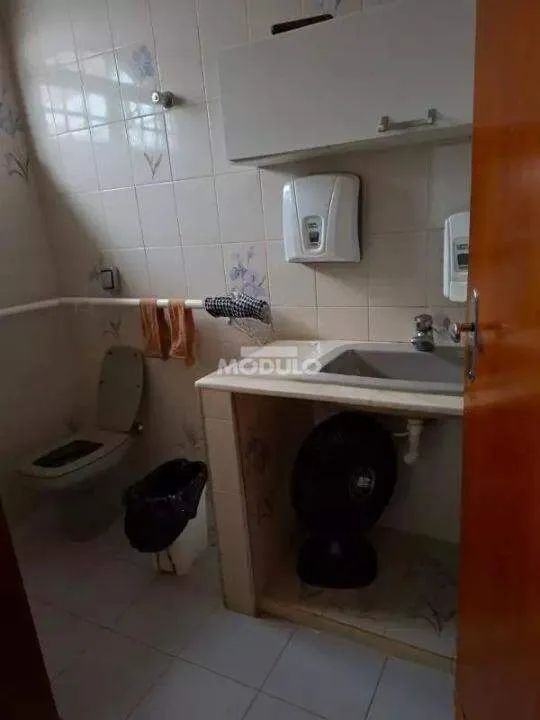 Casa comercial para locação no bairro Osvaldo Resende. - Foto 2