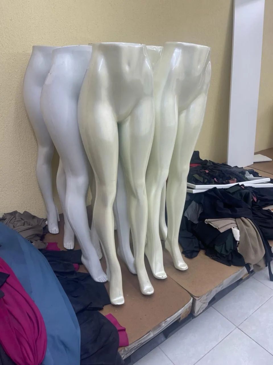 Manequins de perna para exposição