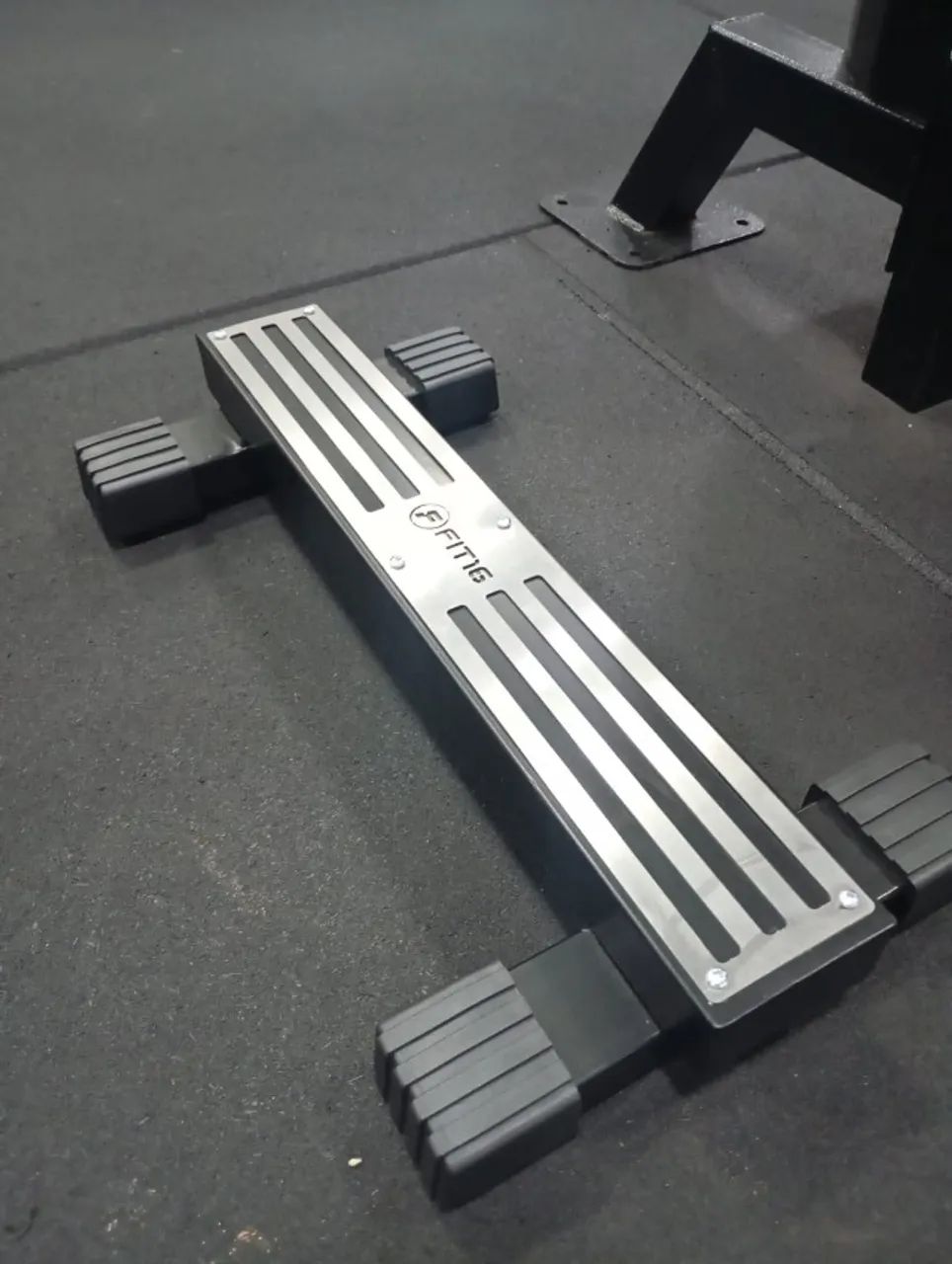 SUPORTE PARA PANTURRILHA - ACADEMIAS E STUDIOS