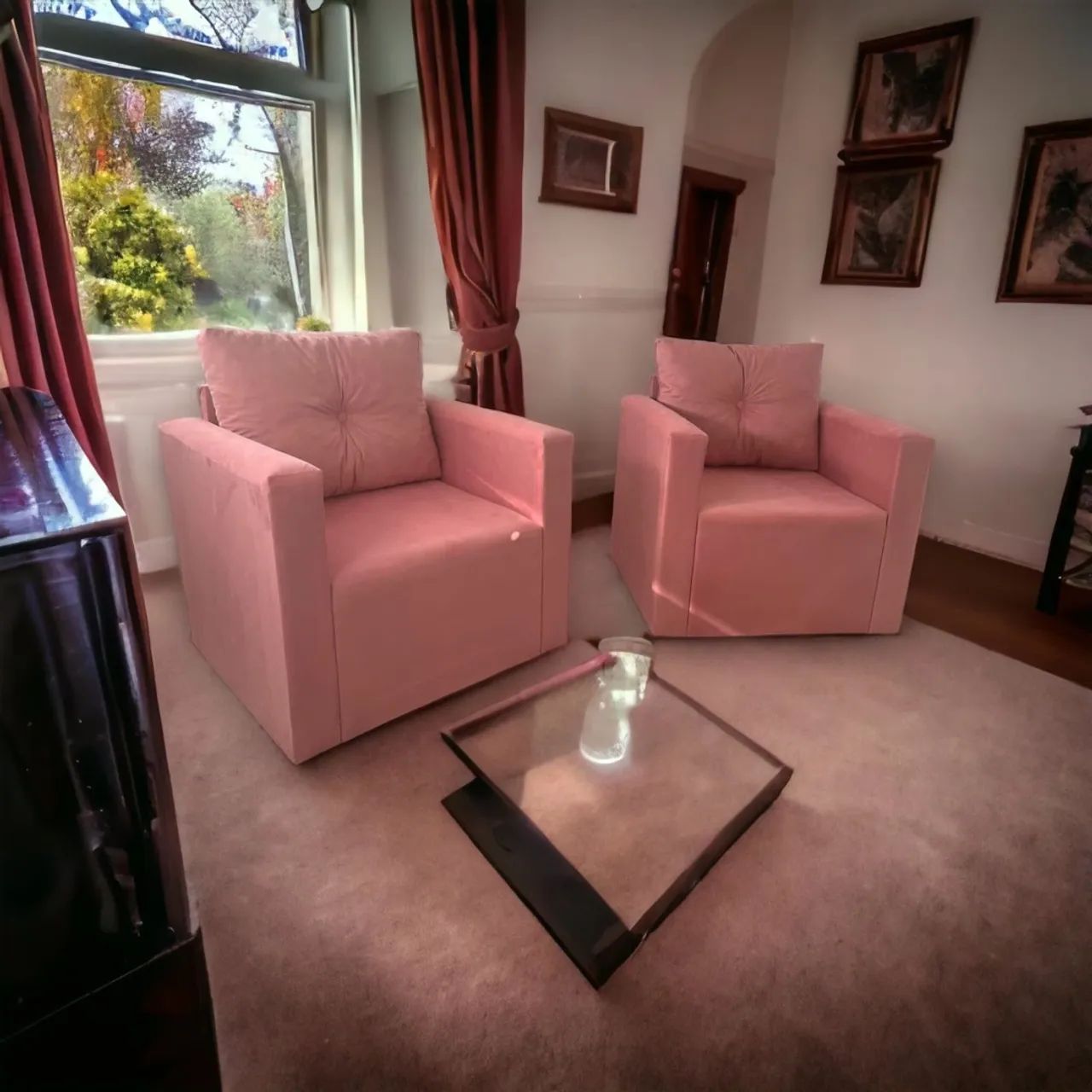 Poltrona de um lugar com almofada soltas em tecido Suede várias cores novos